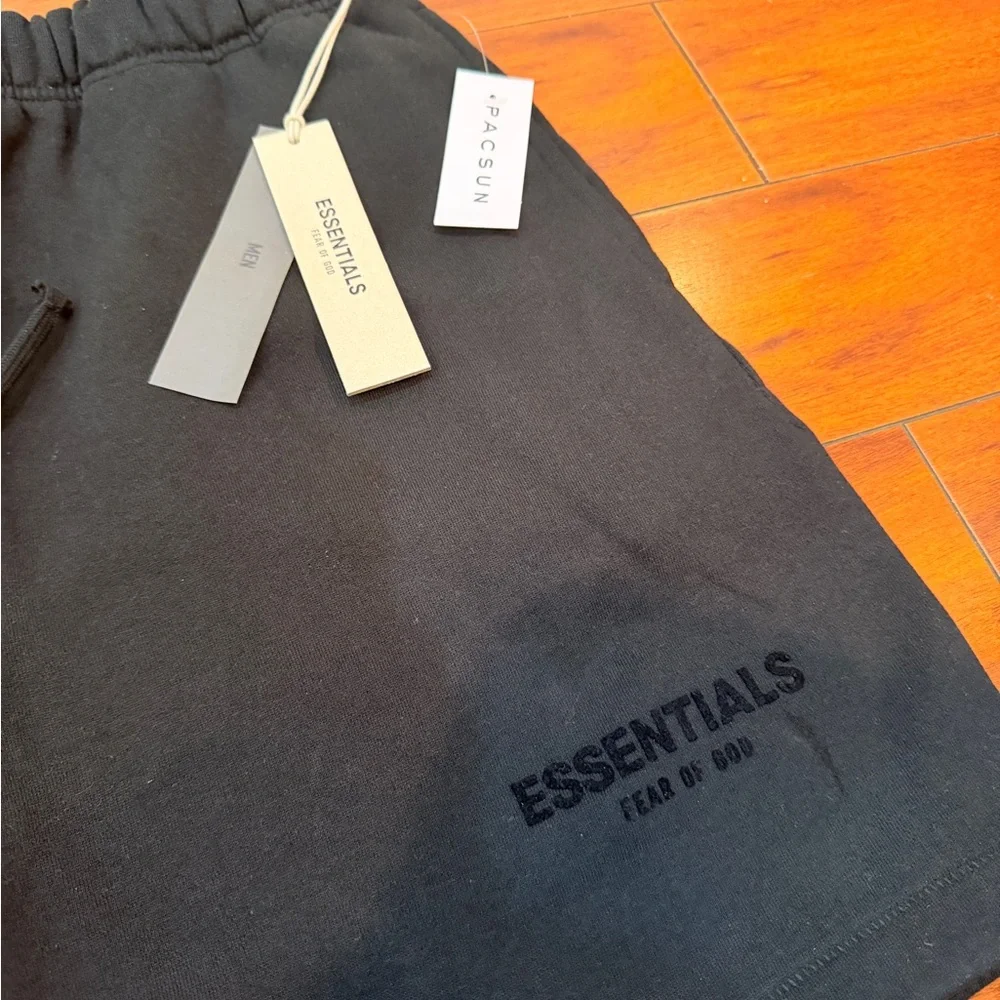 Fear of God Essentials Shorts (ss22) - Picture 2 of 6